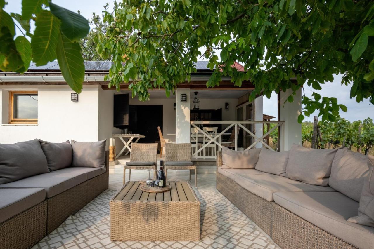 Villa D.Five Vineyard & Retreat Koroeshegy Esterno foto
